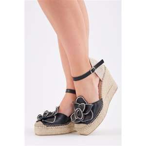 Alpargata cerrada con tacón de cuña alto - Product Image 5