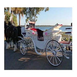 American White Victorian Touring Carriages Victoria Carriages pour événements spéciaux Ride Stylish Wedding Event Victorian Carriages - Product Image 3