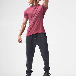 เสื้อยืดกีฬาผ้าโพลีเอสเตอร์สำหรับผู้ชายทรงสลิมฟิตแห้งเร็วผ้าคอตตอน/ใยไม้ไผ่ถัก - Product Image 2