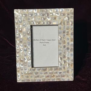 Cadre photo personnalisable en nacre avec logo sur mesure, design artisanal en incrustation de coquillages pour chambre et salon - Product Image 2