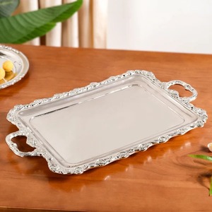 Bandeja Plateada con Borde Ornamentado, Diseño Europeo Clásico, Acabado Metálico de Lujo, Bandeja Rectangular para Servir - Product Image 6
