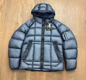 Blouson matelassé vintage en laine personnalisable avec logo brodé, capuche et motif patchwork 3D, service ODM/OEM disponible, taille XS pour l'hiver - Product Image 6