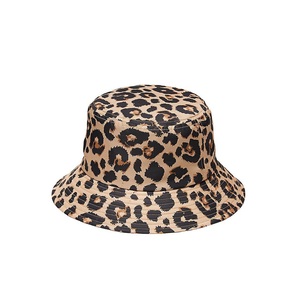 Conception léopard haute qualité soleil tête porter bonne qualité coton imprimé élégant seau chapeaux nouveau Design 2024 vente en gros seau chapeaux - Product Image 1