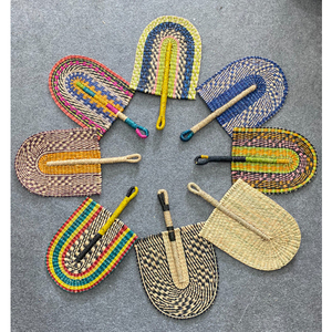 พัดลมหญ้าทะเลสำหรับตกแต่งแบบแขวนผลิตภัณฑ์งานฝีมือดีไซน์แบบดั้งเดิมจากเวียดนาม - Product Image 4