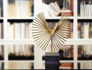 Esculturas Modernas de Arte Abstracto en Aluminio Fundido, Decoraciones de Mesa para el Hogar y la Oficina, Disponibles al Mejor Precio de un Proveedor Indio - Product Image 3