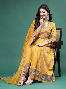 Ensemble Kurta Angrekha pour femme, couleur moutarde, col en V, manches longues, broderie, pantalon et dupatta, tenue décontractée, tissu en rayonne, été, OEM - Product Image 5