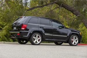 CONDUCCIÓN - VEHÍCULO USADO CON VOLANTE A LA IZQUIERDA |   Volante a la derecha |   Jeep Grand Cherokee SRT8 2010 con 29 mil millas - Product Image 4