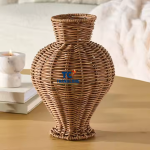 Vase décoratif fait à la main naturel le plus vendu fabriqué au Vietnam parfait pour la décoration intérieure une touche élégante à n'importe quel espace - Product Image 2