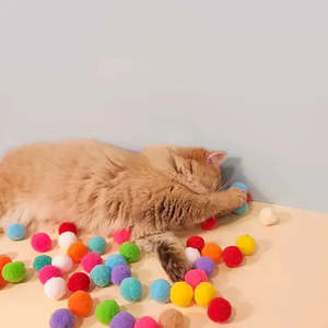 Lanceur de balles en plastique pour chat, pour le plaisir des félins - Product Image 2
