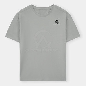 Conjunto de camiseta y pantalones cortos de la colección de ropa casual elegante, diseñado para un ajuste cómodo y una apariencia moderna. - Product Image 2