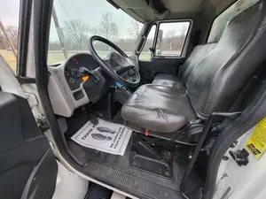 CAMION À BOÎTE INTERNAL LHD/RHD 2018 D'OCCASION - Product Image 4