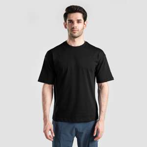 Camiseta Deportiva Negra de Jersey Grueso, Corte Holgado, Estilo Oversize, con Estampado, Modelo General Tour - Product Image 2