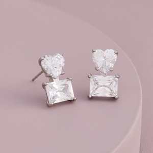Boucles d'oreilles tendance religieuses 192803 en alliage de zinc rhodié, motif cœur géométrique avec pompon, perle et diamant, pour femme, 4g, fixation griffe - Product Image 5