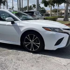 4T1M11AK3LU988999 รถยนต์ซีดานขนาดกลาง ปี 2020 ขับเคลื่อนล้อหน้า เครื่องยนต์ 2.5 ลิตร 4 สูบ 203 แรงม้า แรงบิด 250 นิวตันเมตร เกียร์อัตโนมัติ 8 สปีด ความเร็วสูงสุด 210 กม./ชม. ประหยัดน้ำมัน ไมล์น้อย - Product Image 1