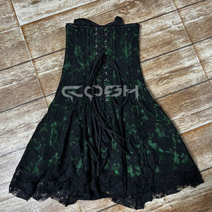Corsé de satén verde esmeralda con varillas de acero de alta resistencia y superposición de encaje floral de malla, proveedor de vestidos góticos - Product Image 6