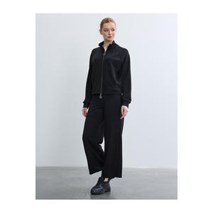 Pantalon large en VISCOSSE respirante avec taille haute plissée - Product Image 5