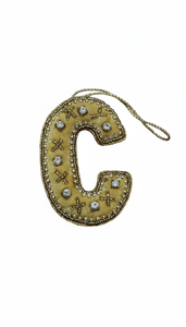 Adornos Navideños de Alfabeto Dorado Zardosi Hechos a Mano, Letra Inicial de Terciopelo con Cuentas, Decoración Colgante Personalizada para Bodas - Product Image 4