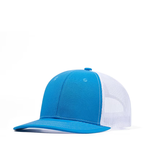 Casquettes de golf en polyester Conception de trous laser perforés hydroélectriques imperméables et à séchage rapide pour des performances optimales dans les sports de plein air - Product Image 4