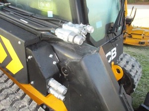 Cargadora Compacta JCB 3TS-8T Diésel de 4 Toneladas con Cucharón, Modelo 2026 - Product Image 6