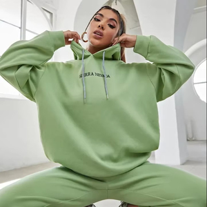 Conjunto Deportivo de 2 Piezas para Mujer, Sudadera con Capucha Estampada de Invierno de Alta Calidad, Sudadera con Capucha y Pantalones Deportivos con Forro Polar, Ropa Deportiva Informal para Estar en Casa - Product Image 1