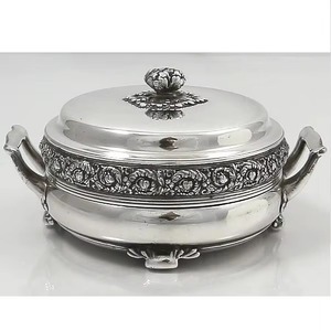 เครื่องอุ่นอาหารแบบยั่งยืนดีไซน์เนอร์หม้อปรุงอาหารโลหะแบบนูน - Product Image 1