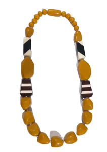 Collar de Resina y Latón de Lujo Personalizado para Mujer, Hecho a Mano con Cuentas y Perlas de Alto Brillo, Última Moda de la India - Product Image 4