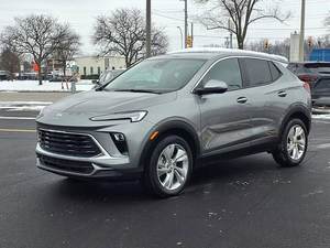 Buick Encore GX Preferred FWD 2025, Ligeramente Usado, en Excelentes Condiciones - Product Image 5