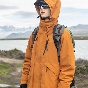 Personnaliser le style et la conception Streetwear Polyester Softshell imperméable Sports de plein air course coupe-vent veste de pluie pour hommes - Product Image 1