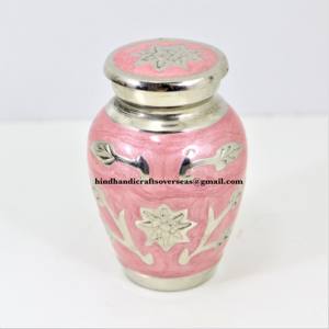 Vente en gros d'urne souvenir de style américain petit jeton pour le stockage des cendres pour la crémation de bébé ou d'animal de compagnie matériaux en métal solide par HHO - Product Image 2