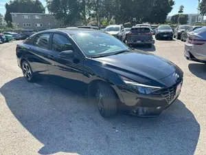 2023 Hyunda ELANTRA SEL - Product Image 2
