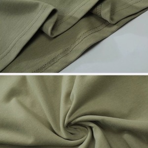 Camiseta de tela cómoda OEM de alta calidad para hombre, ropa de calle, camiseta pesada de talla grande con estampado gráfico Vintage de gran tamaño - Product Image 3