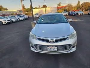 Toyota Avalon XLE Premium 2013 - Product Image 3