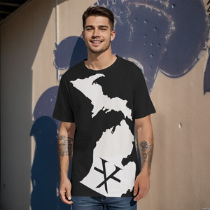 Per il Michigan realizzato T6X t-shirt nera 200/300 grammi peso tessuto etichetta personalizzata ricamo Logo disponibile gratuitamente serigrafia - Product Image 2