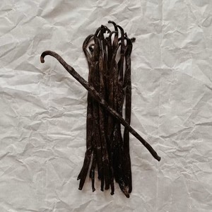 Premium <b>Vanilla</b> <b>Beans</b> Organic Bourbon <b>Vanilla</b> Tanzania Pelvea Company Limited 2-Year Shelf Life Small Commercial - Product Image 6