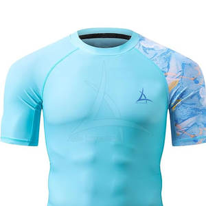 เสื้อยืดรัดรูปสำหรับผู้ชายเสื้อออกกำลังกายแขนสั้นระบายอากาศได้ดีเป็นมิตรกับสิ่งแวดล้อม - Product Image 5