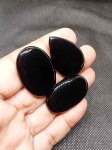 Cabujón de ónix negro Natural UDGEMS más vendido para diseño de joyería o protección 100 gramos MOQ MEJOR PRECIO DE LA India - Product Image 3