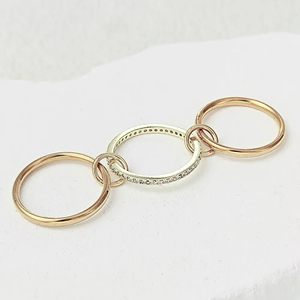 Anillo Personalizado para Mujer, Oro de 18K, Anillo Giratorio Apilable, Diamante de Laboratorio, Diseño de Eternidad Completa, Anillo de Dedo Interconectado - Product Image 3