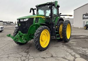 Tractor Agrícola Multifuncional John Deere 7230R Usado con Cargador para Preparación del Suelo, Cosecha y Cultivo, en Venta - Product Image 5