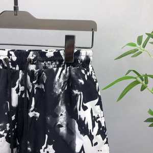 Shorts de bain unisexes décontractés à taille haute, antibactériens, avec impression par sublimation, logo personnalisé OEM - Product Image 3