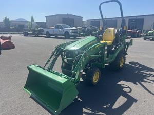 รถแทรกเตอร์ขนาดเล็ก 1025R 2025 ยี่ห้อจอห์นเดียร์ 24 แรงม้า ขับเคลื่อน 4 ล้อ เครื่องยนต์ดีเซล พร้อมระบบตักดิน ระบบควบคุมระยะไกล ระบบขับเคลื่อนอัตโนมัติ รับประกันเครื่องยนต์ 2 ปี - Product Image 6