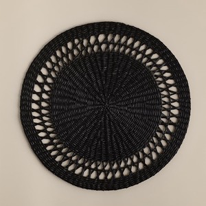 Napperon en jonc de mer noir intemporel tissé à la main tapis de Table rond naturel napperon décoratif pour la cérémonie de mariage ou la décoration intérieure - Product Image 1
