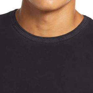 เสื้อยืดคอกลมสำหรับผู้ชายเสื้อยืด Tri-Blend น้ำหนักเบาแบบดั้งเดิม - Product Image 5