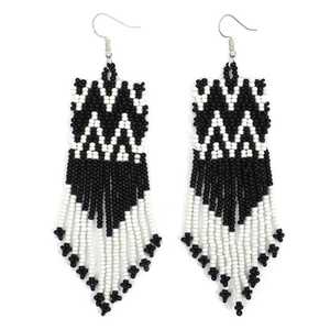 Boucles d'oreilles pour femmes, faites à la main, vintage, de luxe, avec perles de rocaille, fleurs, bambou, perles de coquillage, tressage en rotin, design à pendentif, broderie, diamant, écologiques - Product Image 3