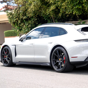 2023 pour Taycan GTS Sport Turismo 590 hp EV Sport coupé AWD paquet Premium boîte de vitesses automatique lumière gauche cuir Lithium - Product Image 1