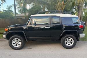 TOYOTA FJ CRUISER USADO 2008 CON VOLANTE A LA IZQUIERDA/DERECHA - Product Image 4