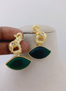 Gajamukta Regal Boucles d'oreilles pendantes Set Gold-Tone Elephant Motif Geometry Heavy Brass Imitation Rhodium Plated Pink Customize Design - Product Image 4