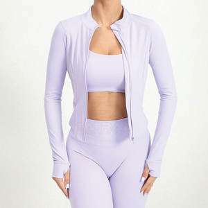 Conjunto Deportivo de 3 Piezas de Algodón Transpirable con Logotipo Personalizado para Mujer - Color Sólido de Alta Calidad - Product Image 3