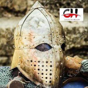 Armure de guerrier médiéval Grand casque de combat protecteur de chevalier. - Product Image 4