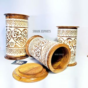 High Quality Eco-Friendly Wooden <b>Pet</b> Memorial <b>Urn</b> Artisan Heart Pattern Inlay Secure Lid Customizable Home Ceremonial Use - Product Image 2