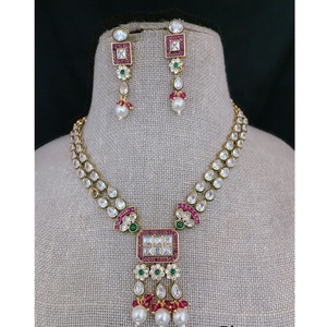 Atractivo Juego de Collar y Aretes con Incrustaciones de Moissanita Chapada en Oro de Alta Calidad, Joyería de Diseño para Mujer, Regalo para Bodas y Fiestas - Product Image 2